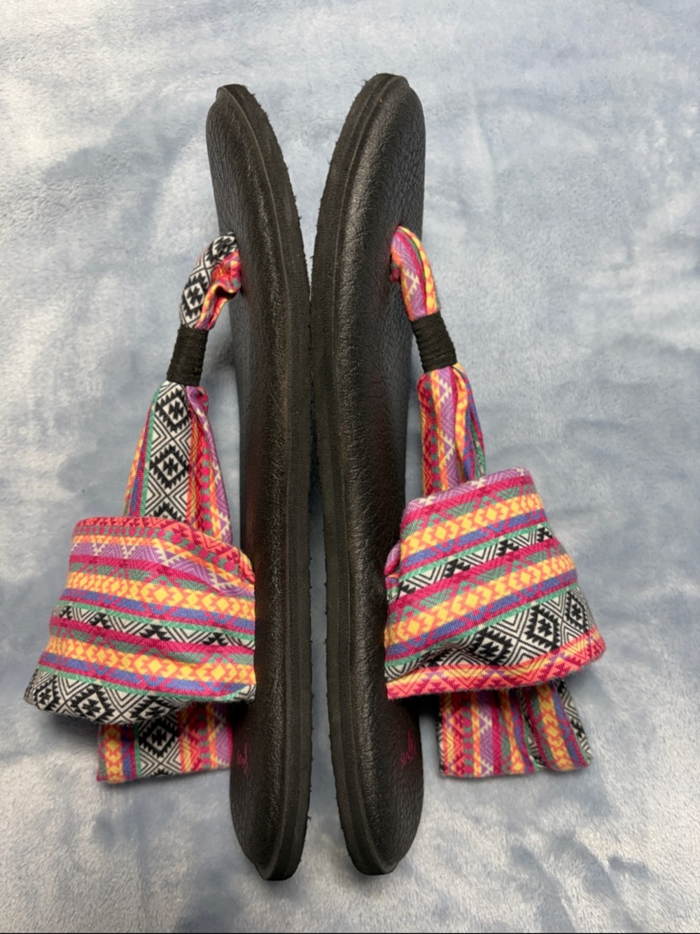 Sanuk Women's Black Yoga Sling 2 Sandals with Aztec Print Fabric Straps - Picture 6 of 6